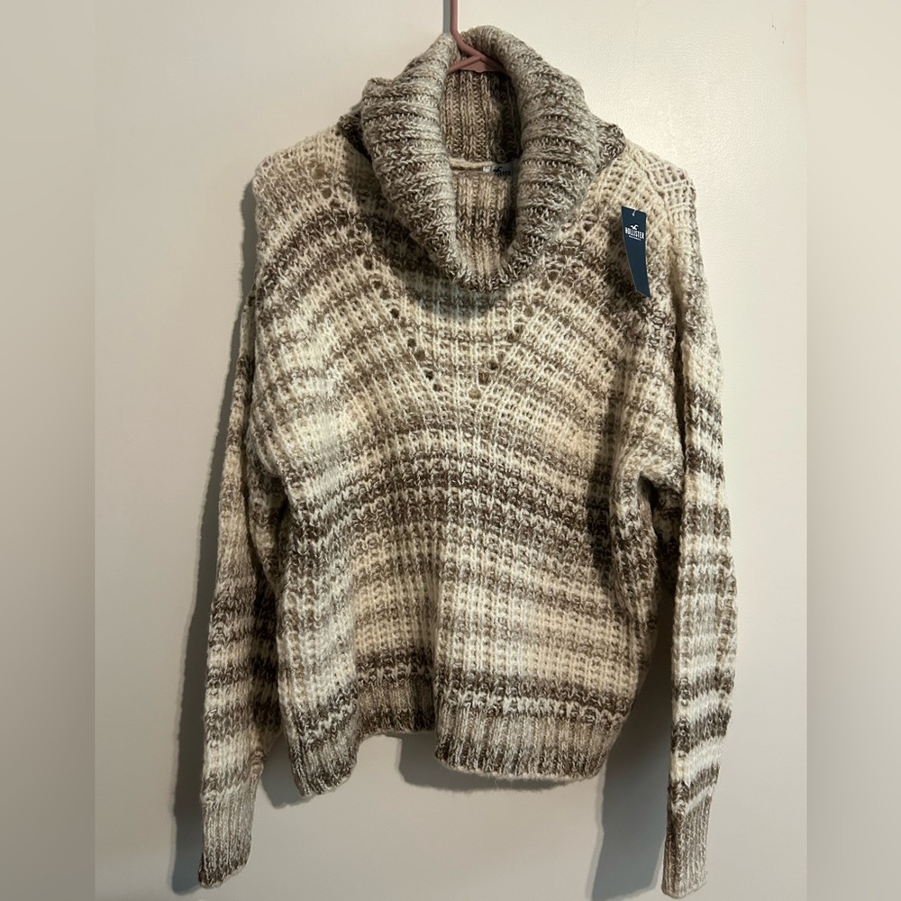 Hollister Knit Sweater NWT